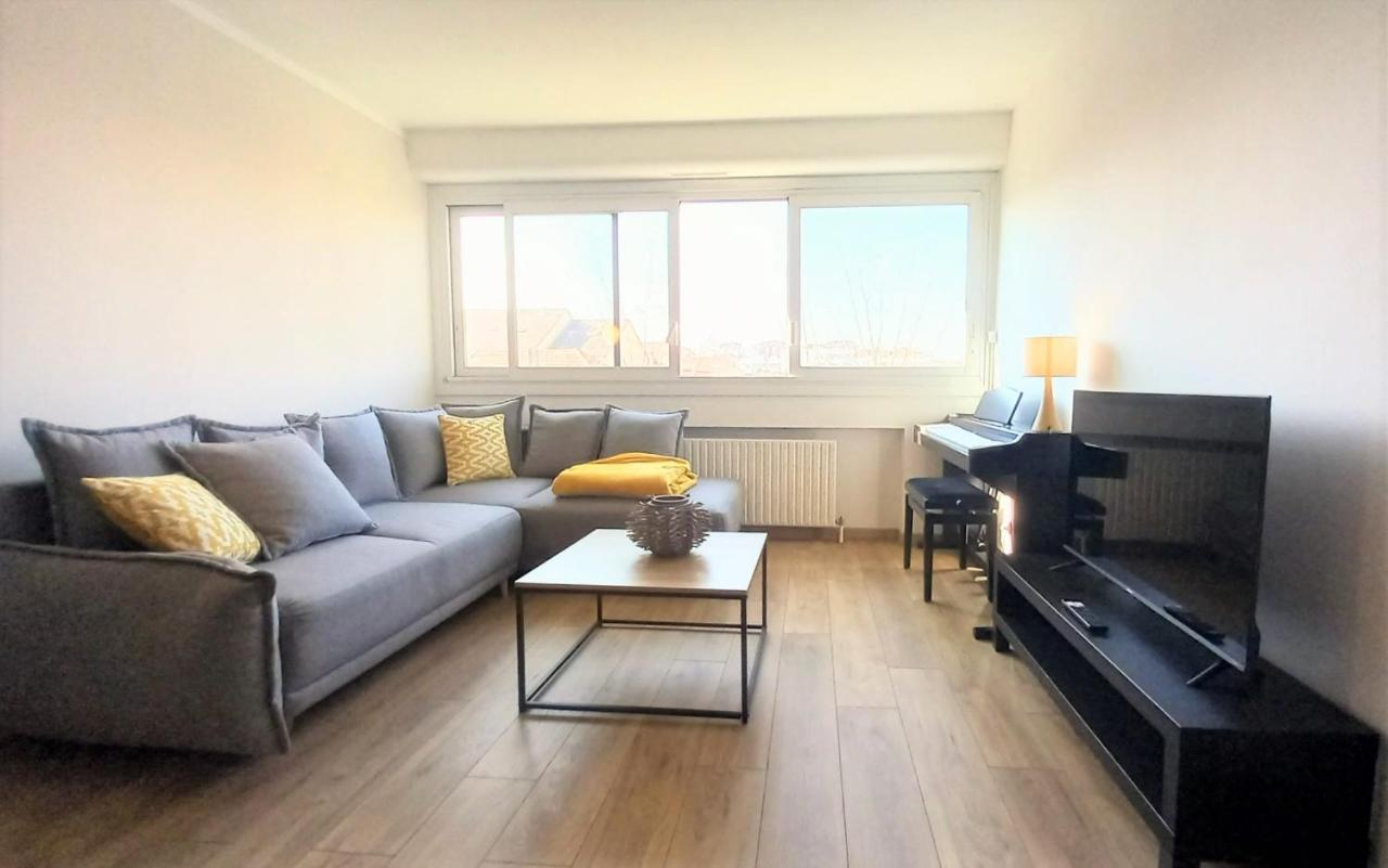 Magnifique Cocon - Metro A Republique - 2 Belles Chambres Avec Dressings - Wifi Gratuit - Netflix - Au Calme Absolu - Lumineux - Jardin Arbore Partage Dans La Residence فيليوربان المظهر الخارجي الصورة